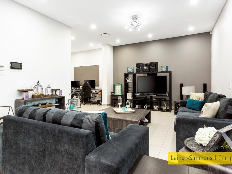 7 Endeavour Road, Georges Hall NSW 2198