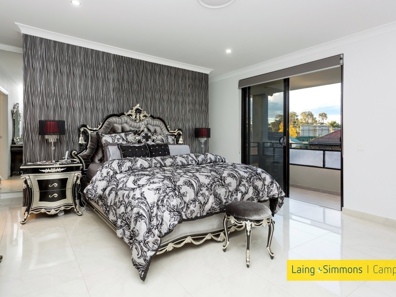 7 Endeavour Road, Georges Hall NSW 2198