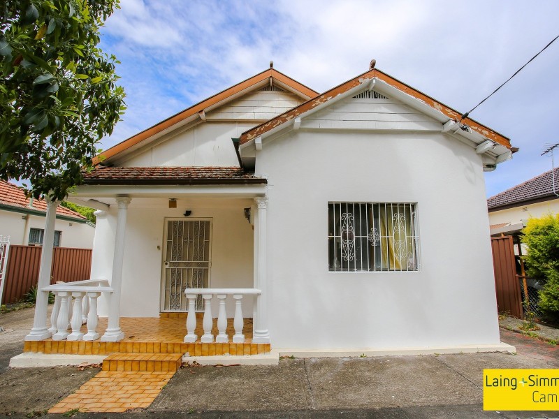 43 Fourth Ave, Campsie NSW 2194