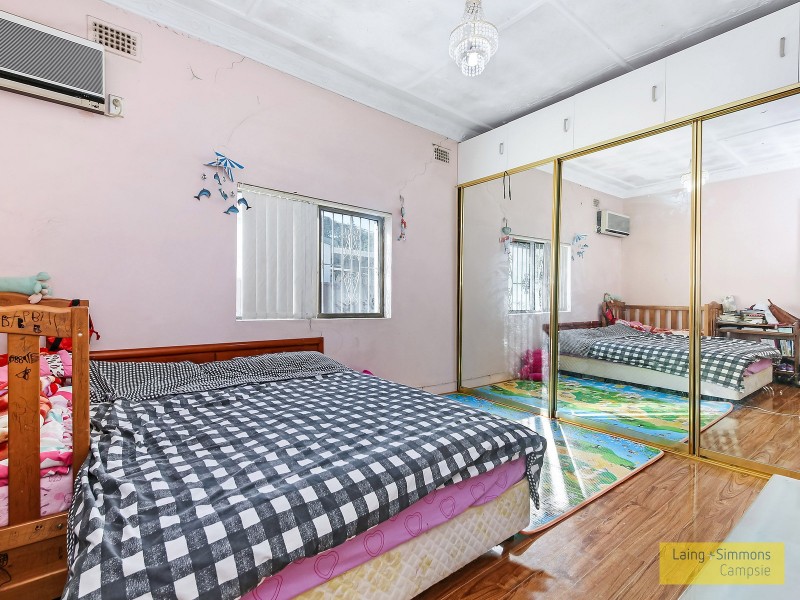 43 Fourth Ave, Campsie NSW 2194