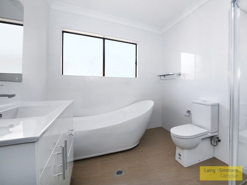 13 Price Lane, Bankstown NSW 2200