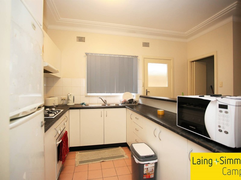 1/7 Broad Street, Croydon Park NSW 2133