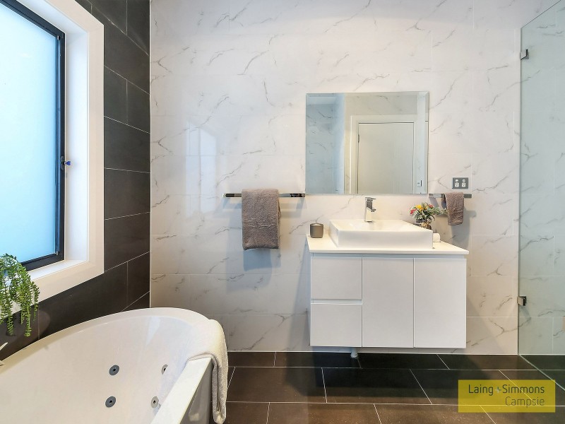 14a  Woodward St,, Ermington NSW 2115