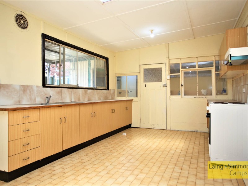 67 Windsor Avenue, Croydon Park NSW 2133