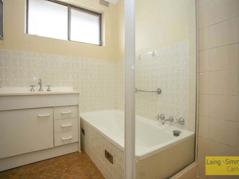 9/5-7  London Street, Campsie NSW 2194