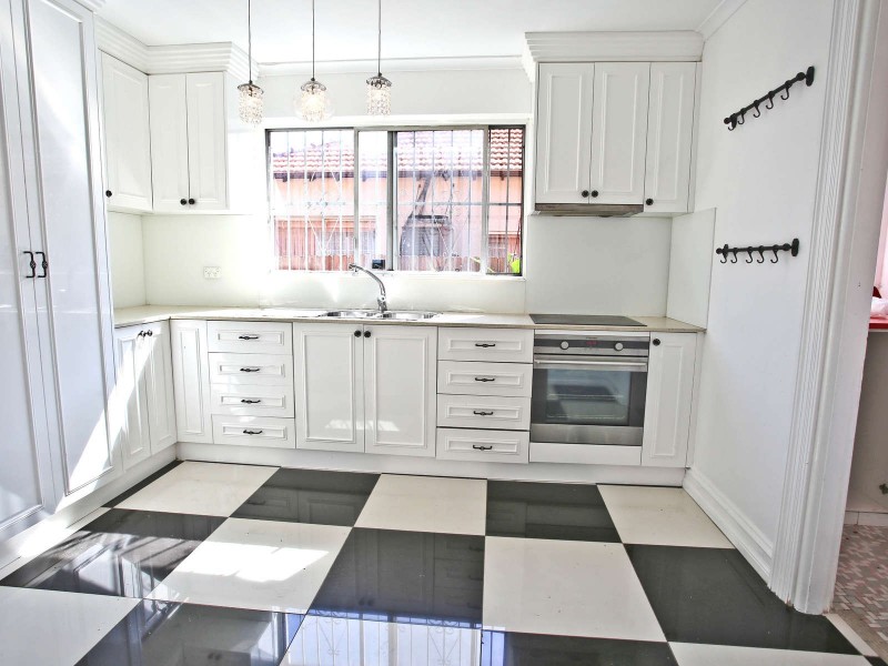 1/48 Claremont Street, Campsie NSW 2194