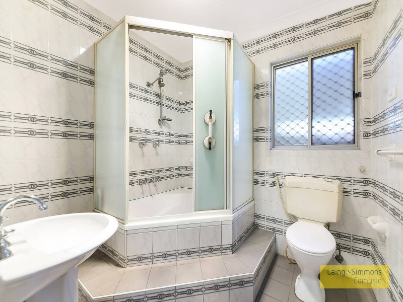 76 Benaroon Road, Lakemba NSW 2195