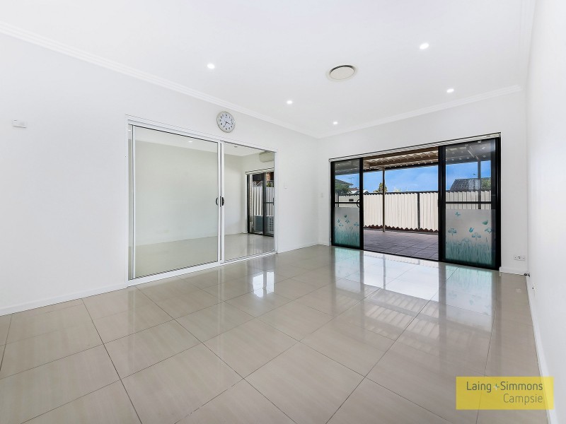 4/30 Shenton Avenue, Bankstown NSW 2200