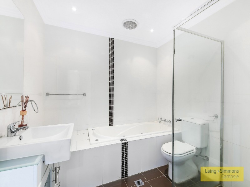 4/30 Shenton Avenue, Bankstown NSW 2200