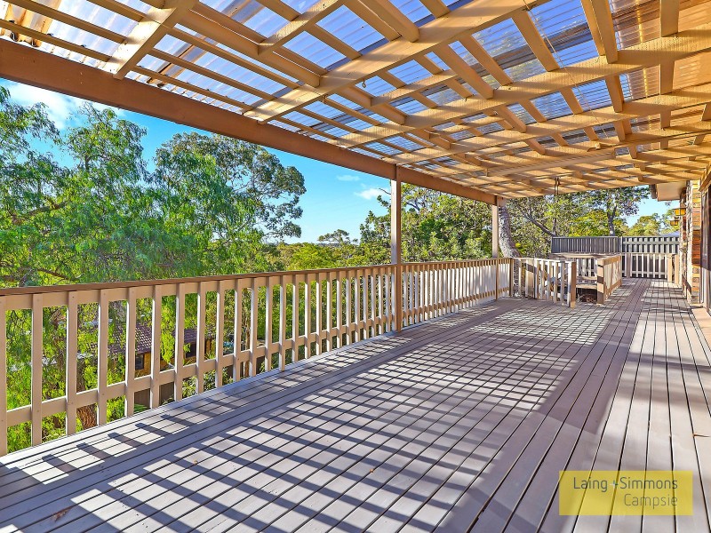 18 Hobart Place, Illawong NSW 2234