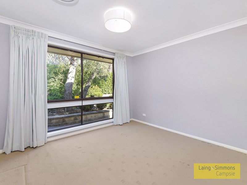 18 Hobart Place, Illawong NSW 2234