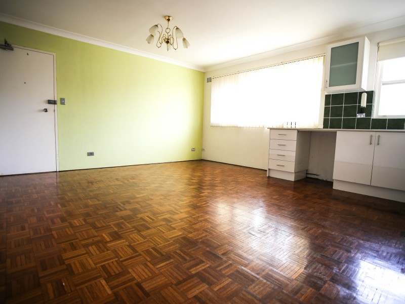 9/6 Fourth Ave, Campsie NSW 2194