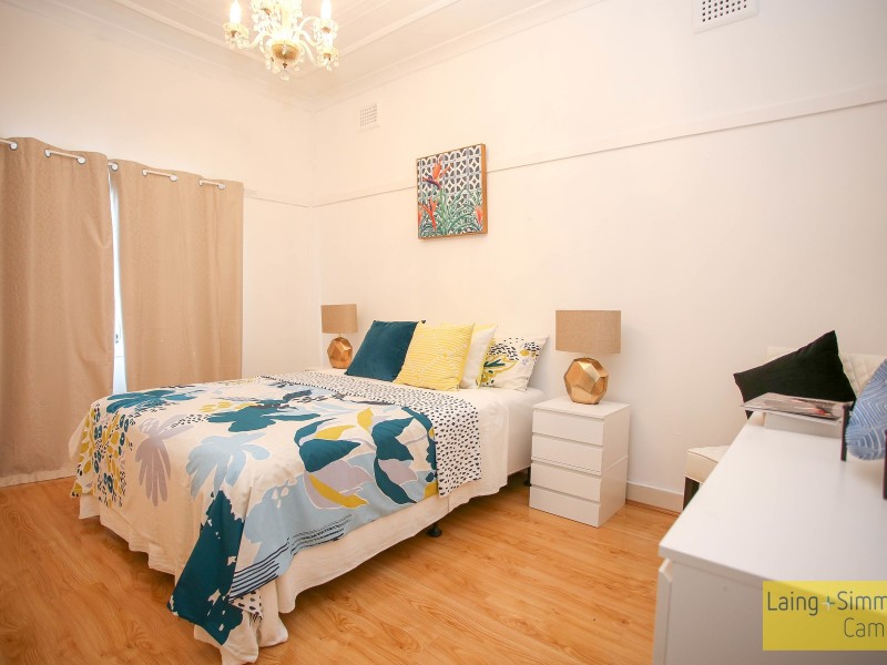 62 Benaroon Rd, Lakemba NSW 2195