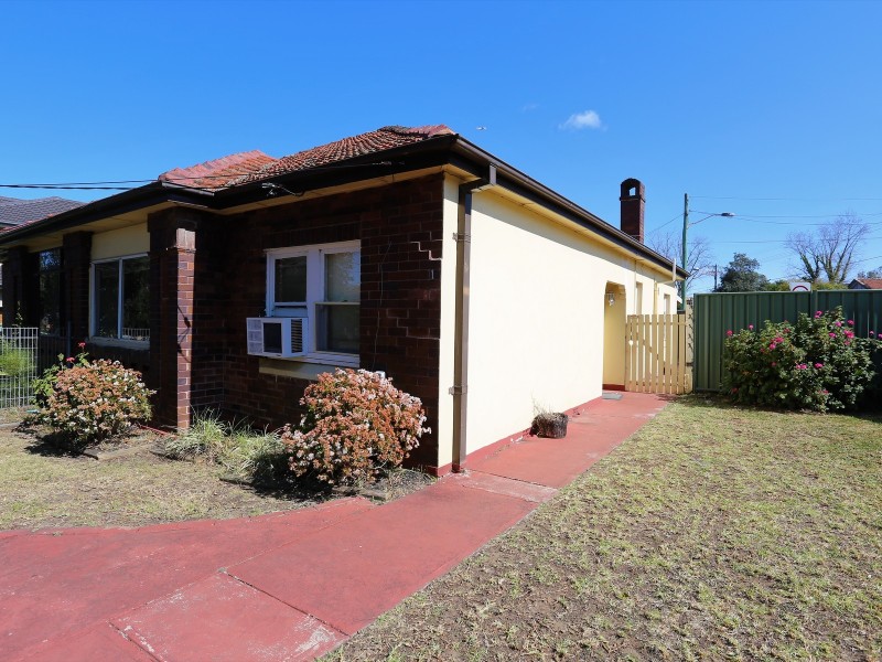 1 Balmoral Ave, Croydon Park NSW 2133