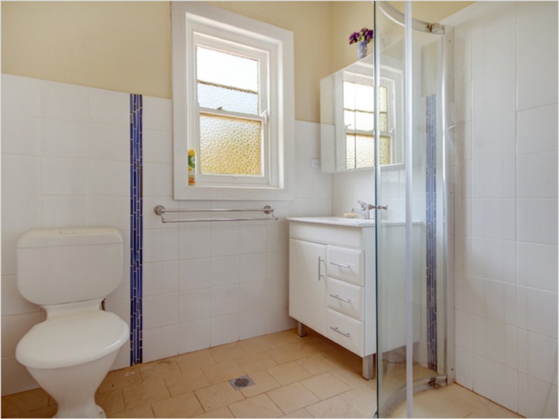 1 Balmoral Ave, Croydon Park NSW 2133