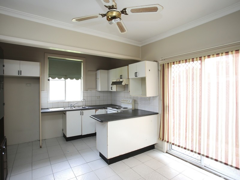 6 Drew Street, Greenacre NSW 2190