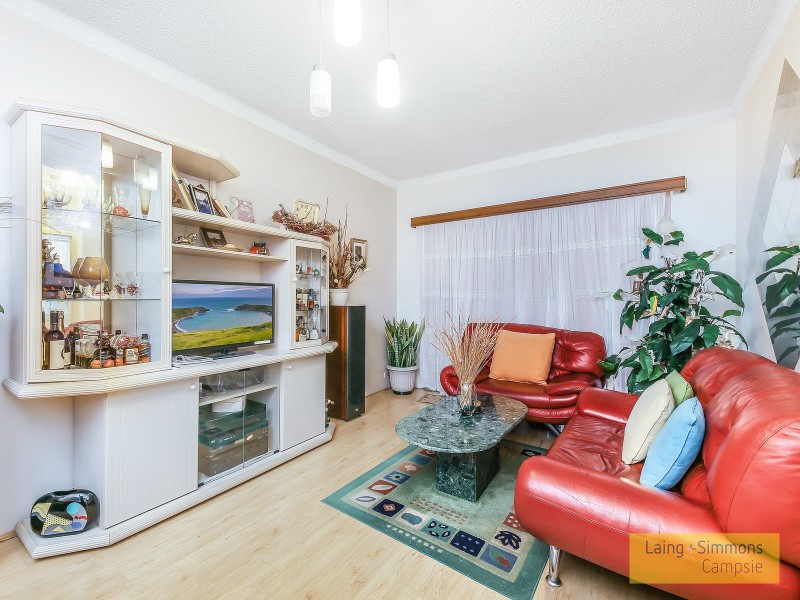 1/2  Fifth Ave, Campsie NSW 2194