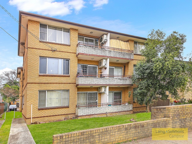 1/2  Fifth Ave, Campsie NSW 2194