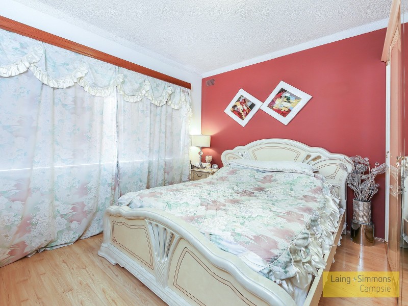 1/2  Fifth Ave, Campsie NSW 2194