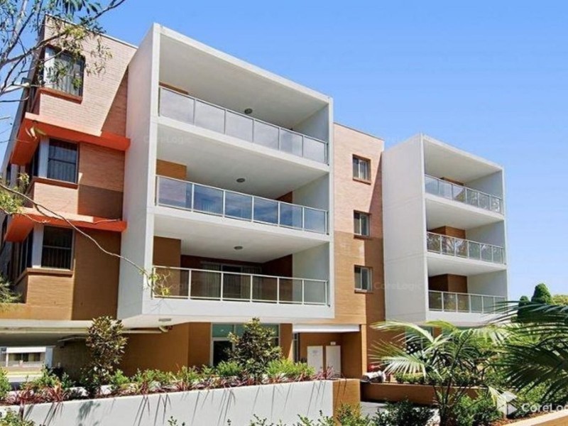 35 Darcy Rd, Westmead NSW 2145