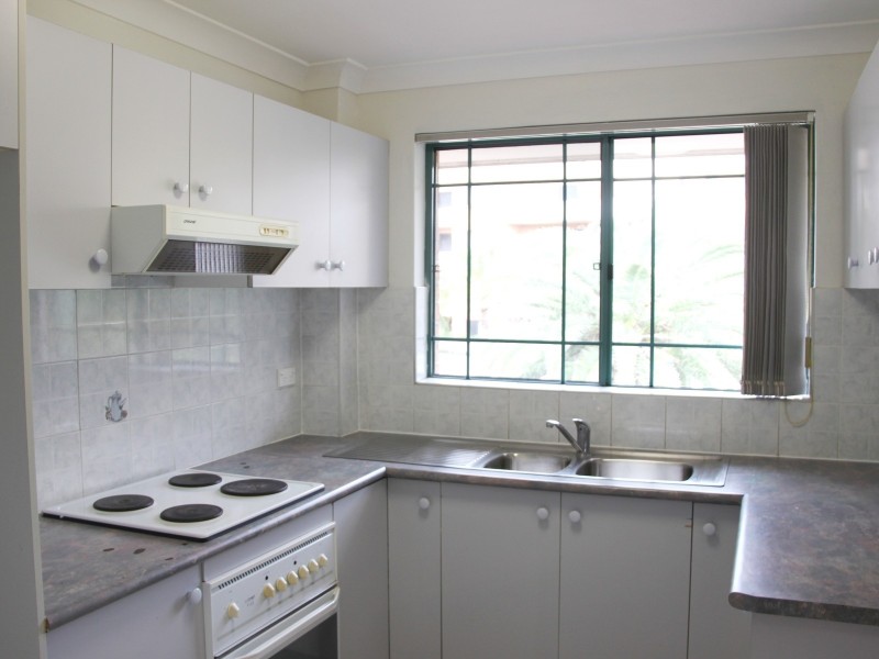 2/5 Eighth Ave, Campsie NSW 2194