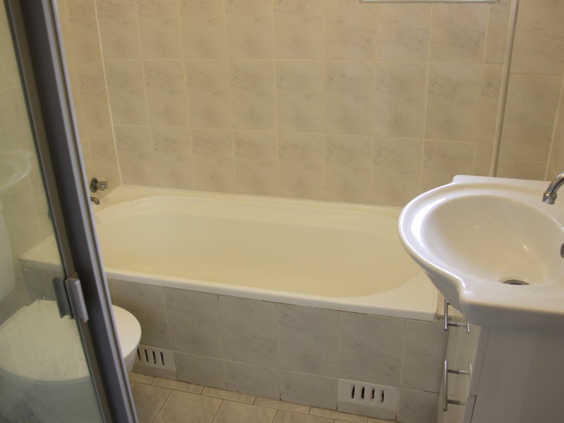 2/5 Eighth Ave, Campsie NSW 2194