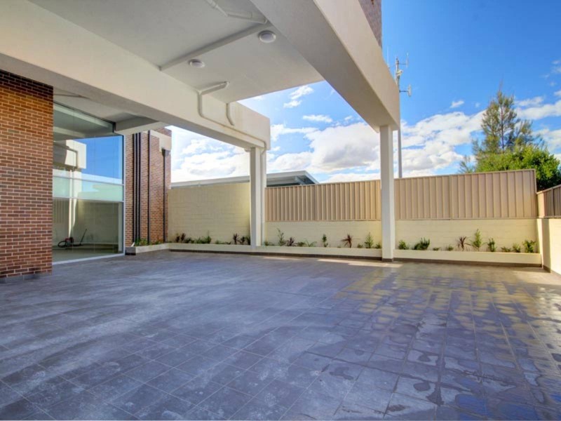 2 Remly St, Roselands NSW 2196