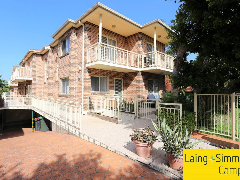 2/8 Gould Street, Campsie NSW 2194