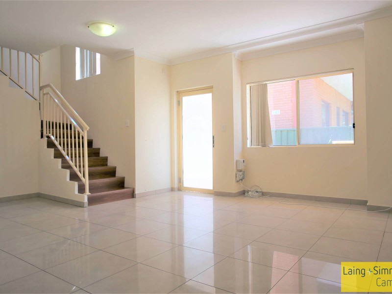 2/8 Gould Street, Campsie NSW 2194