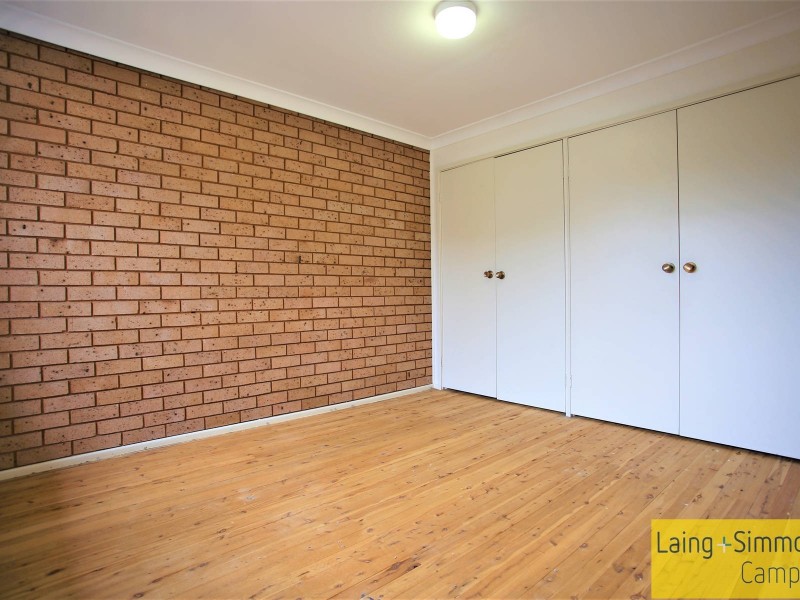 35 Cochrane Street, Minto NSW 2566