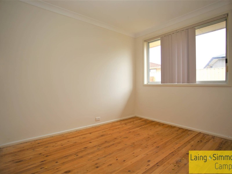 35 Cochrane Street, Minto NSW 2566