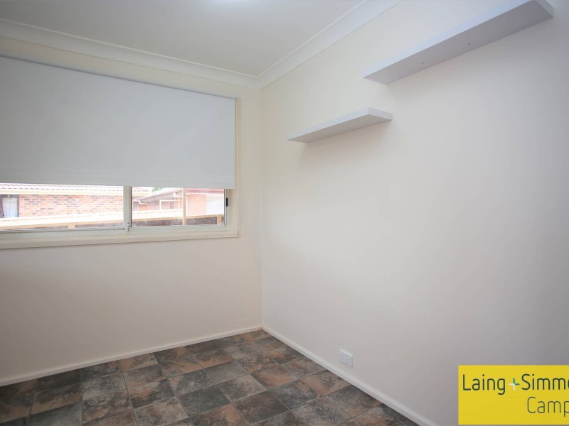 35 Cochrane Street, Minto NSW 2566