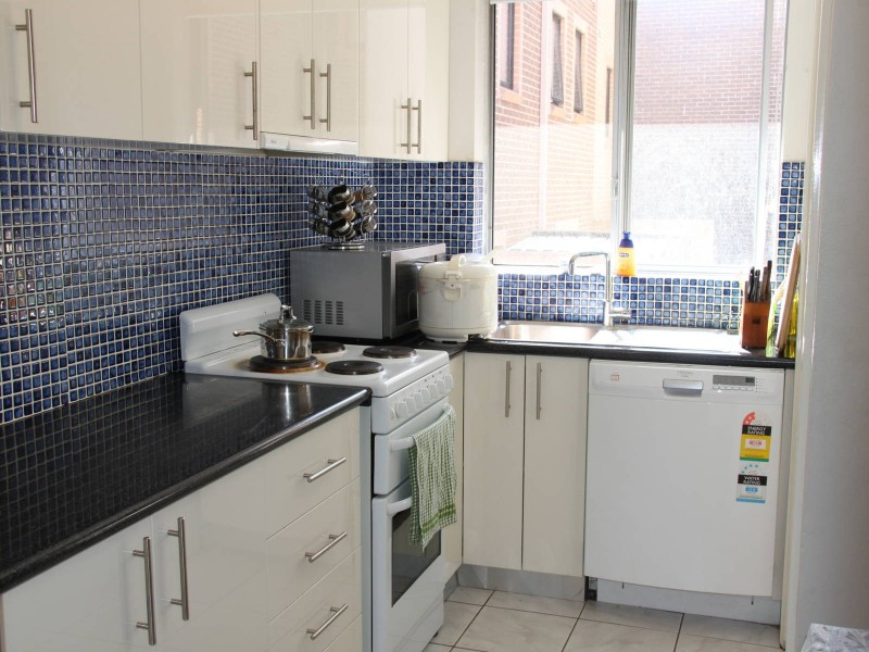 5/3 Sixth Ave, Campsie NSW 2194