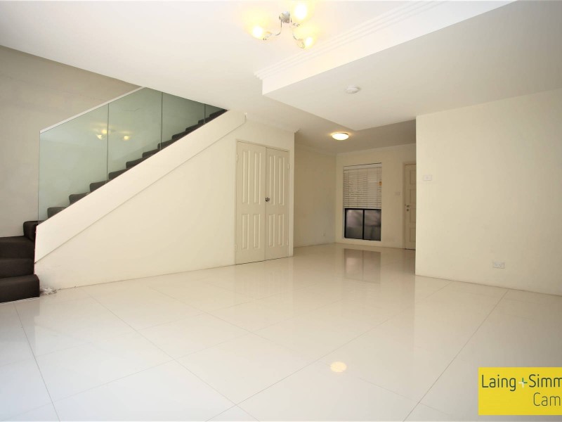 2/31-33 Dryden Street, Campsie NSW 2194