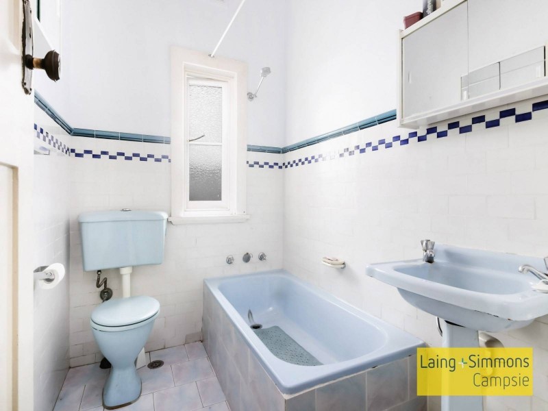 1 Loch St, Campsie NSW 2194