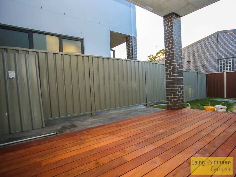 28b Cooloogatta Rd, Beverly Hills NSW 2209