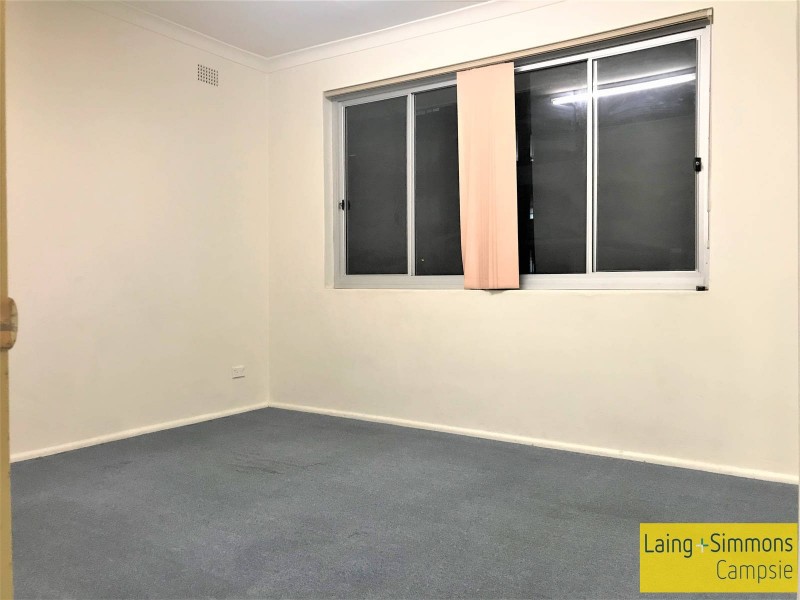4 Howard St, Canterbury NSW 2193