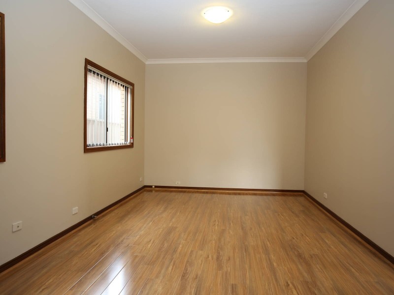 14 Loftus St, Campsie NSW 2194