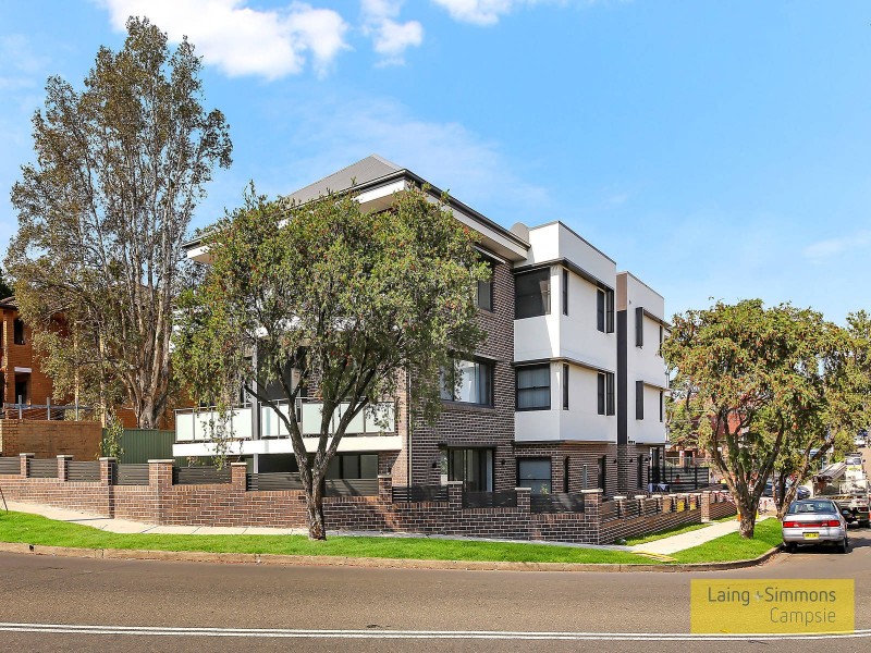 2/89 Claremont St, Campsie NSW 2194