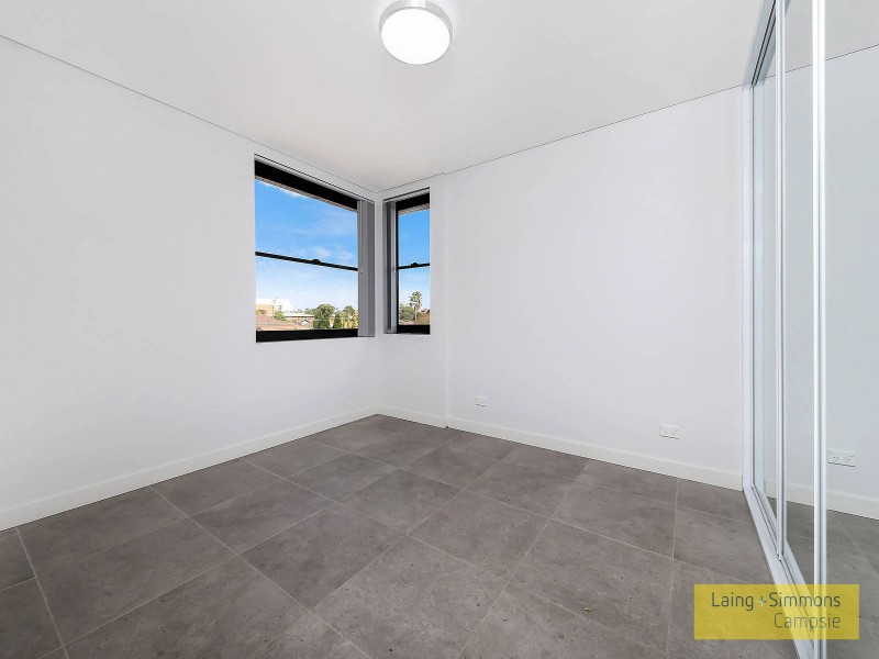 2a Thorncraft Prd, Campsie NSW 2194