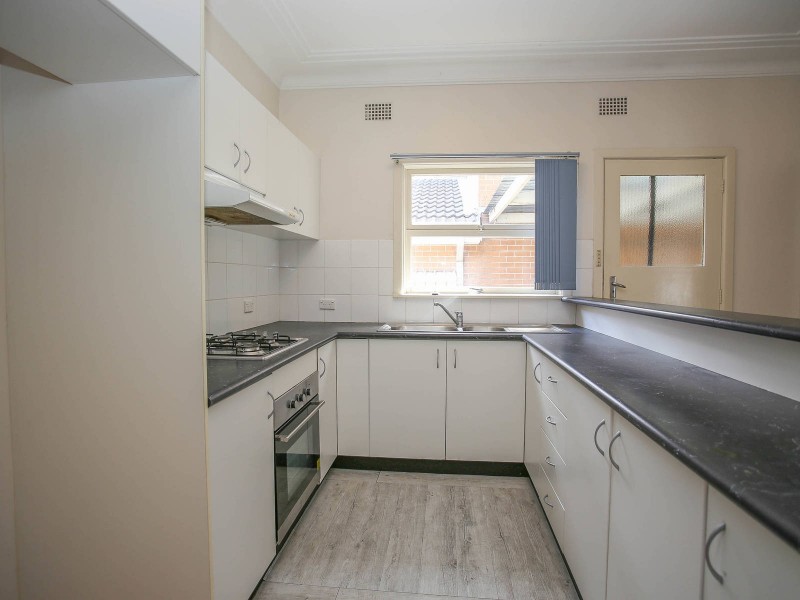 1/7 Broad Street, Croydon Park NSW 2133