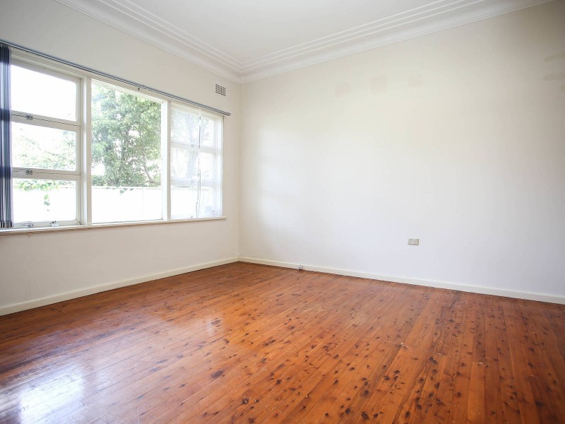 1/7 Broad Street, Croydon Park NSW 2133