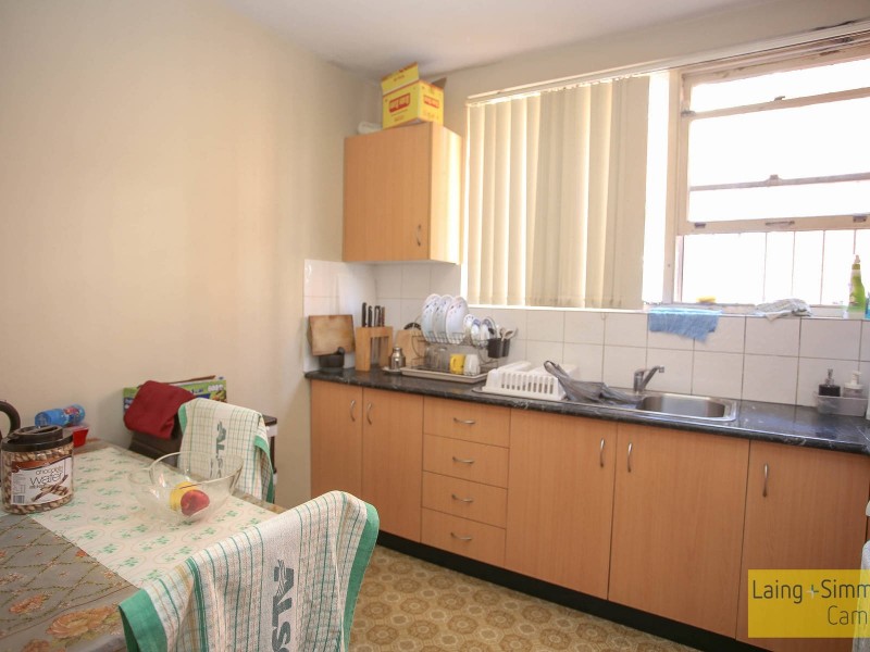 2/86 Clissold Pde, Campsie NSW 2194