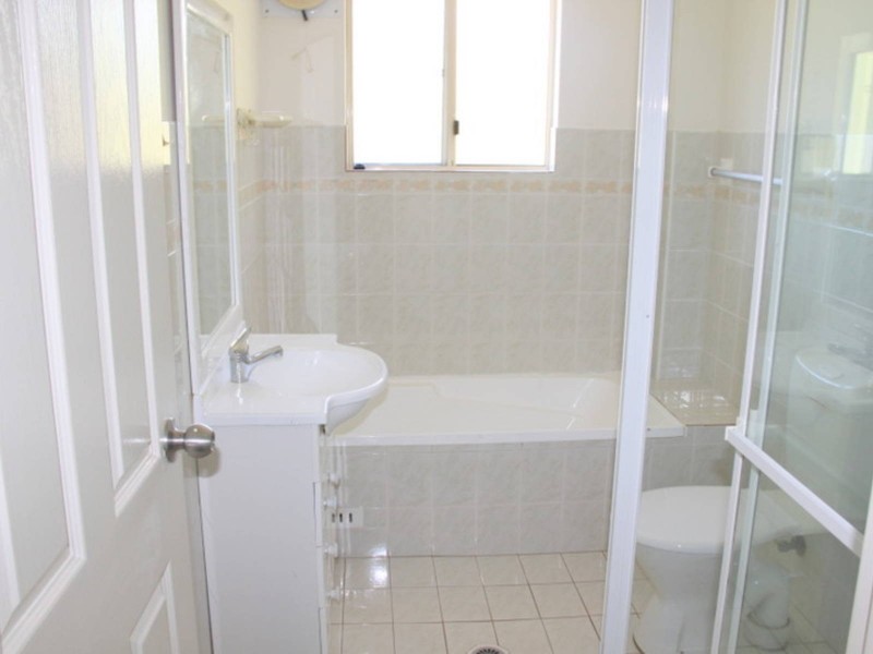 8/7-13 Third Avenue, Campsie NSW 2194