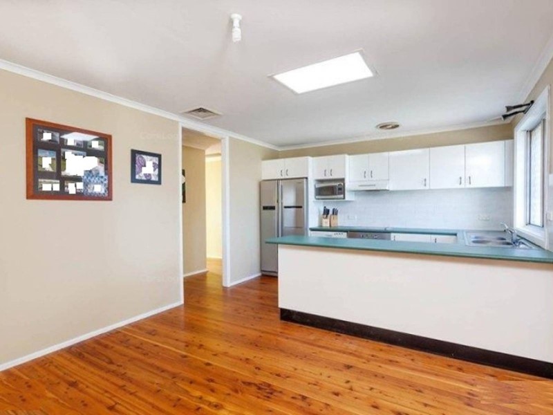 292 The Parkway, Bradbury NSW 2560