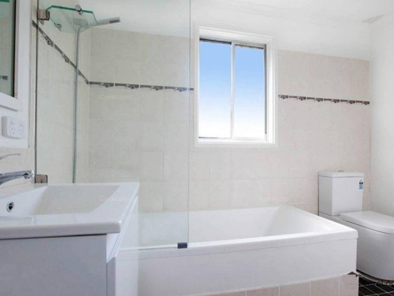 292 The Parkway, Bradbury NSW 2560