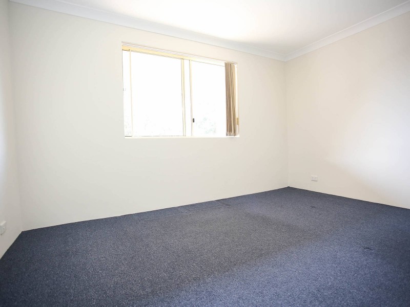 8/7 Third Avenue, Campsie NSW 2194