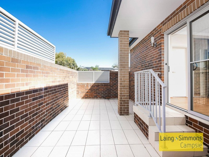 2/94 Evaline Street, Campsie NSW 2194
