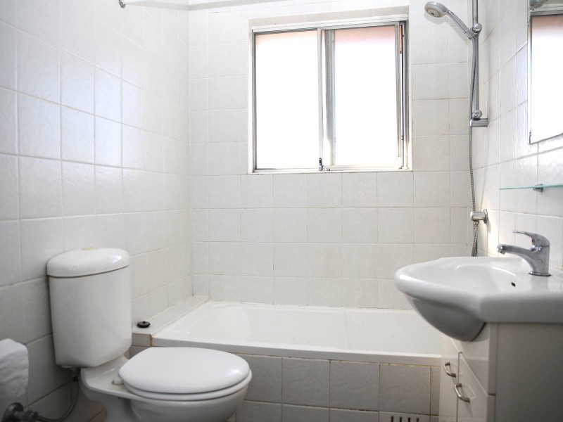 18 Unara St, Campsie NSW 2194