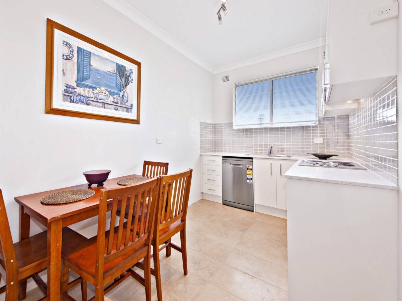 62 Fourth Ave, Campsie NSW 2194
